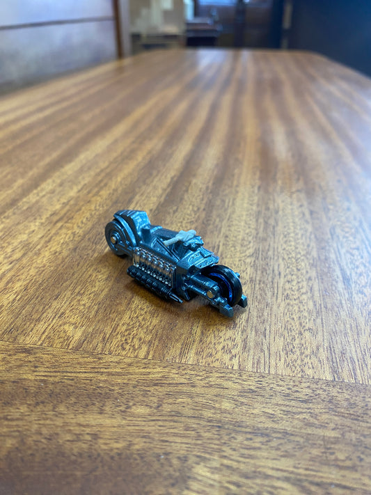 Hot Wheels Batcycle Gotham City