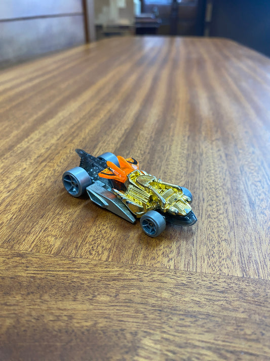 Hot Wheels Golden Draggin’ Tail 2009