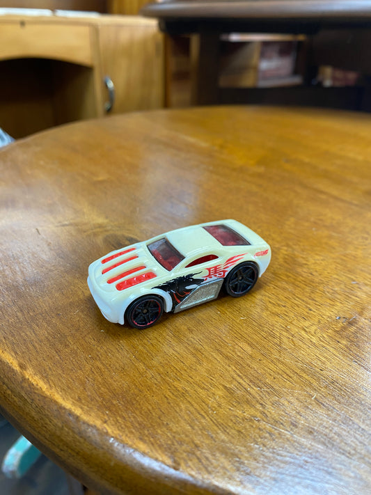 Hot Wheels Horseplay White & Red 2004
