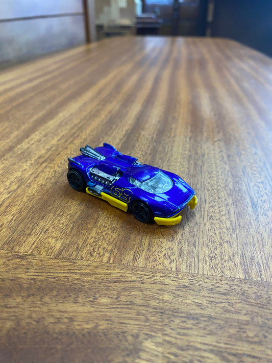 Hot Wheels Maelstrom 2000
