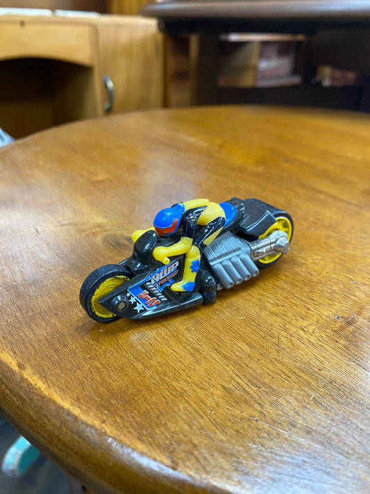 Hot Wheels Mattel 2003 Over 8