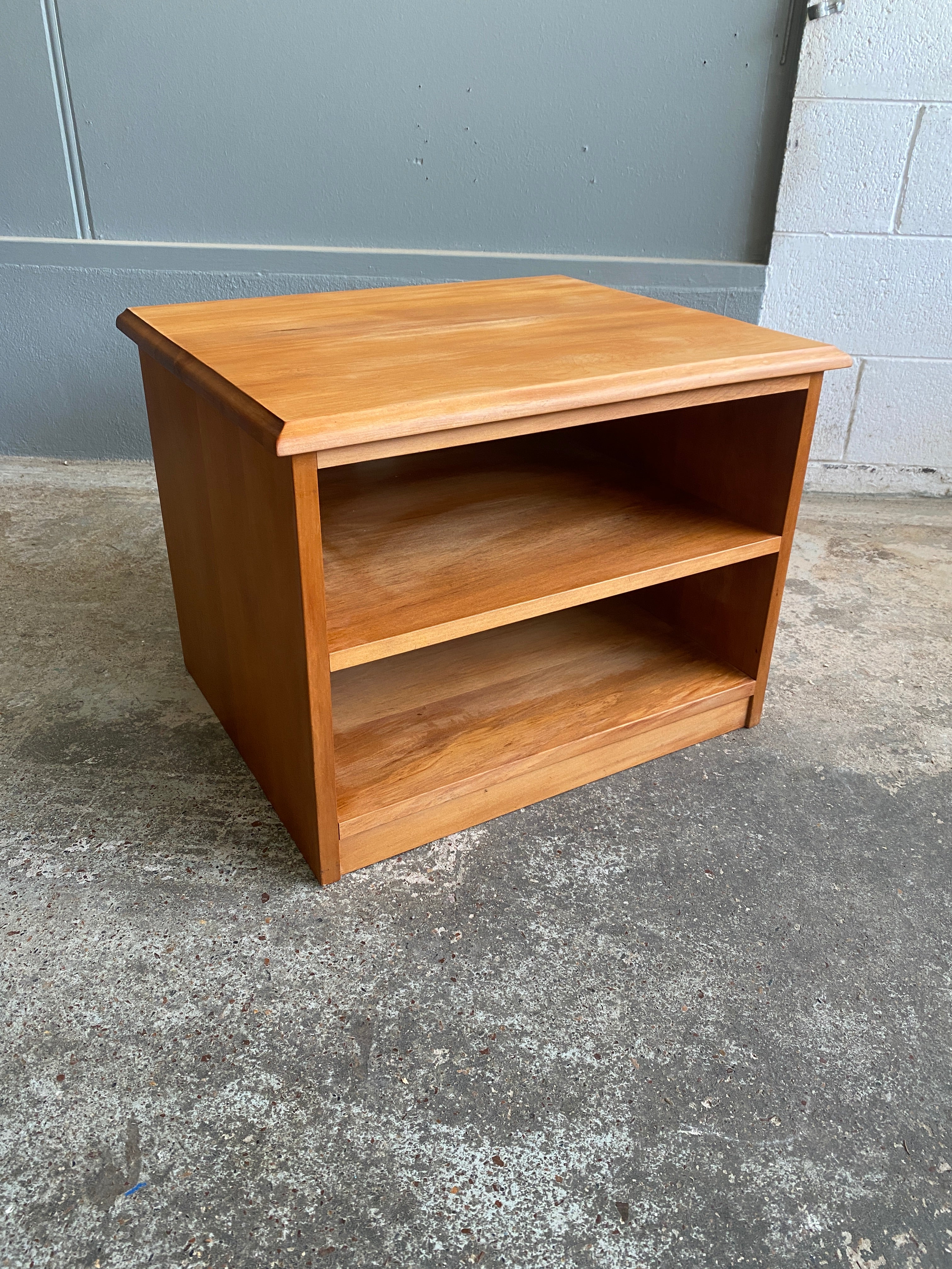 Low Solid Rimu Side Table – Plots & Pickles