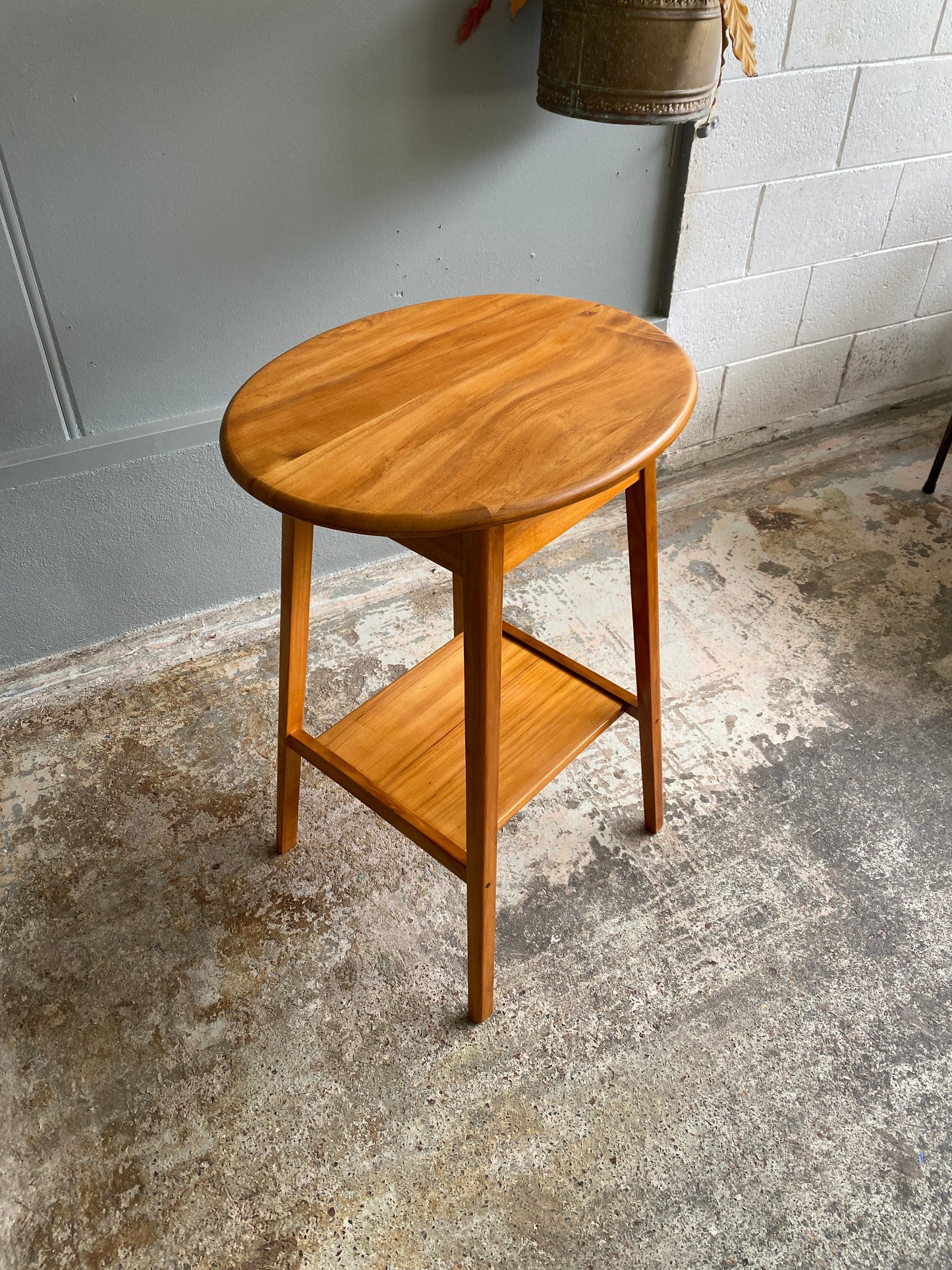 Mid-century Modern Style Round Rimu Side Table