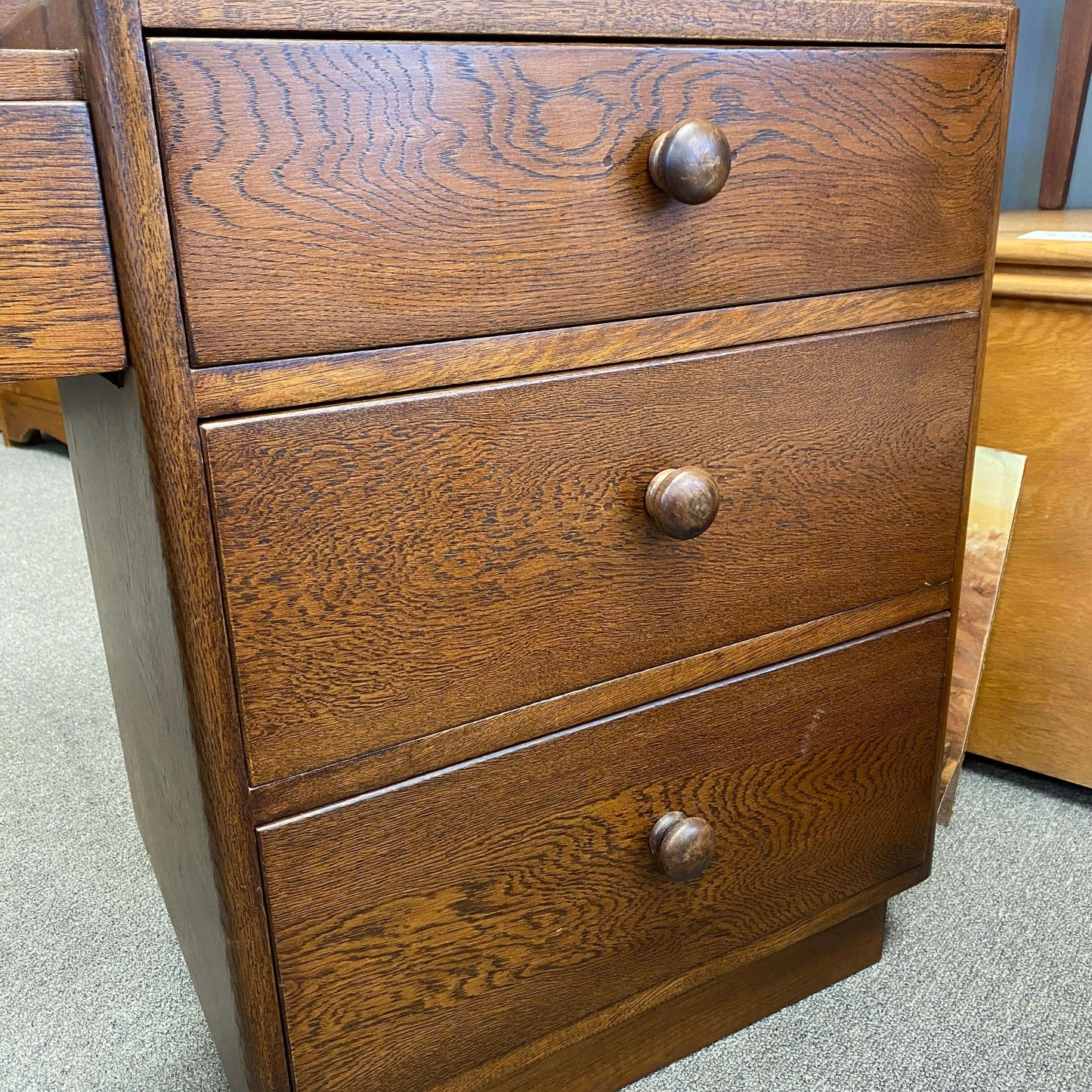 Mid-century Oak 7 Drawer Dresser