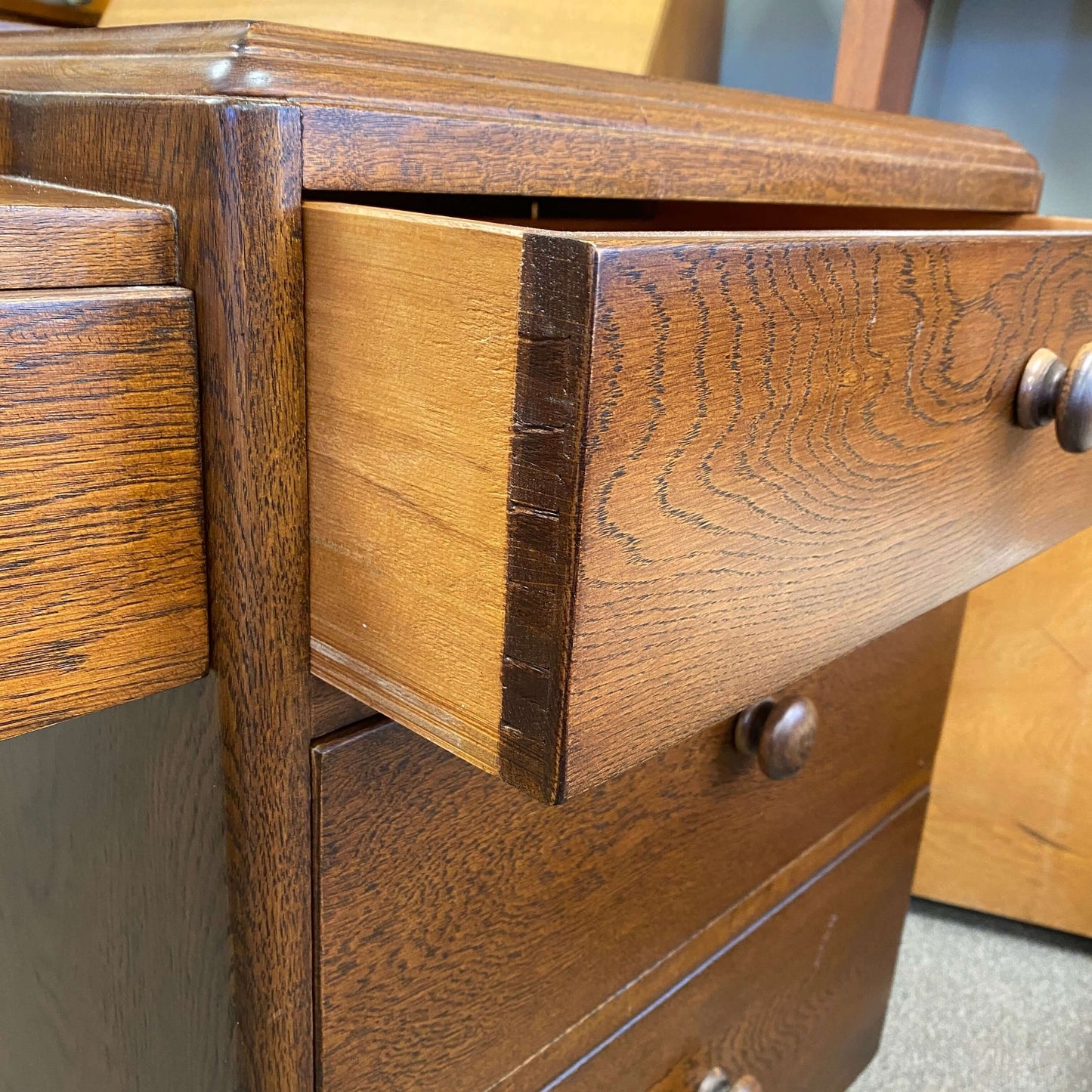 Mid-century Oak 7 Drawer Dresser