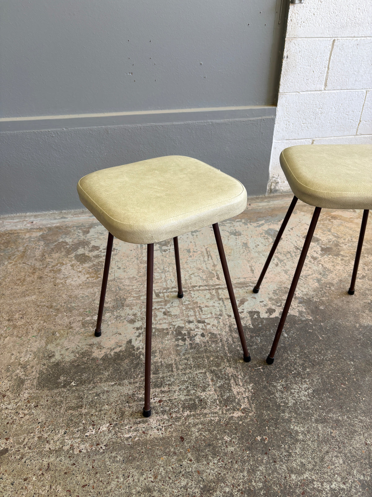 Mid Century Modern Stool (Cream Vinyl)
