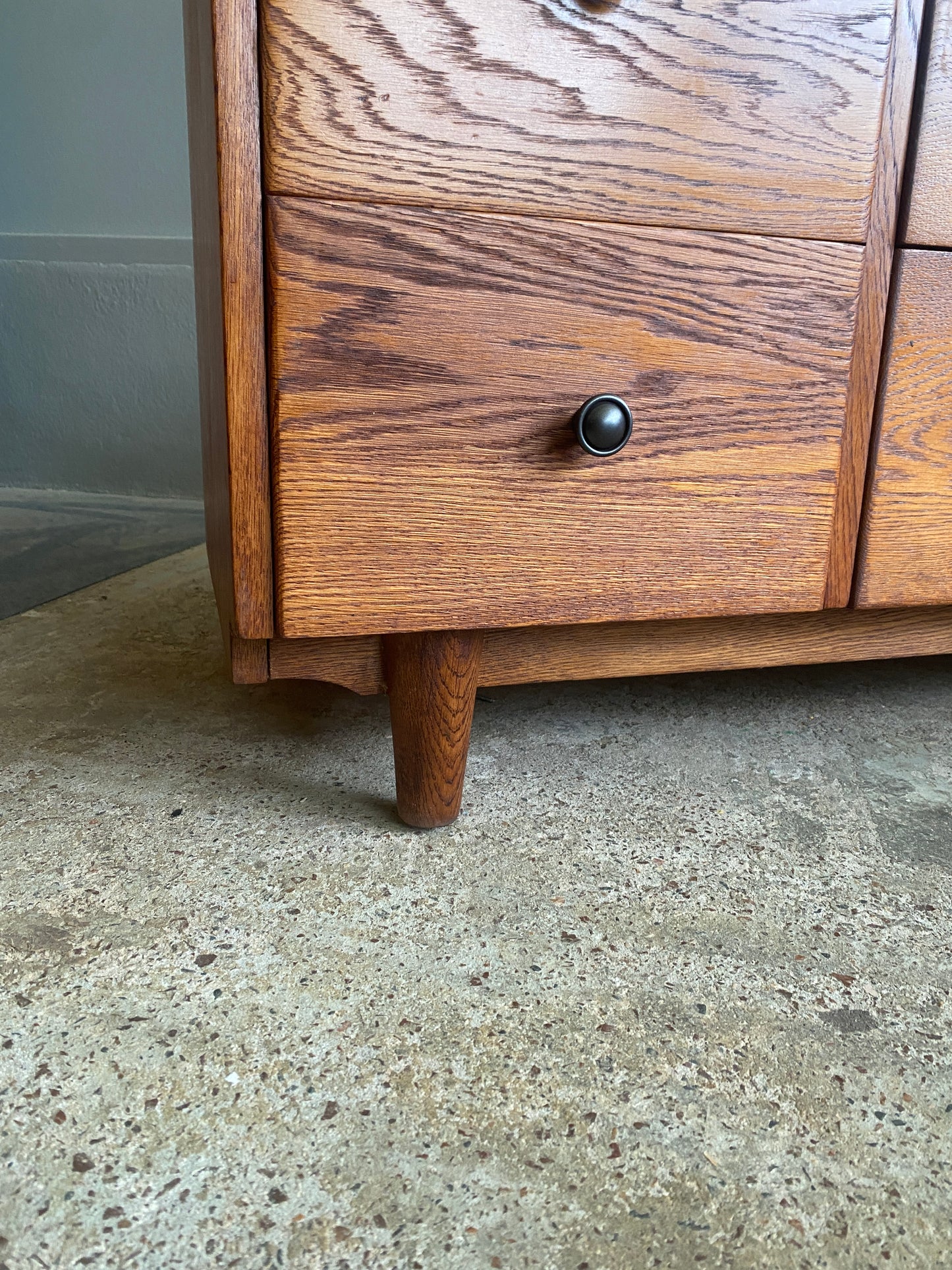 Mid Century Solid Oak Dresser/Drawers