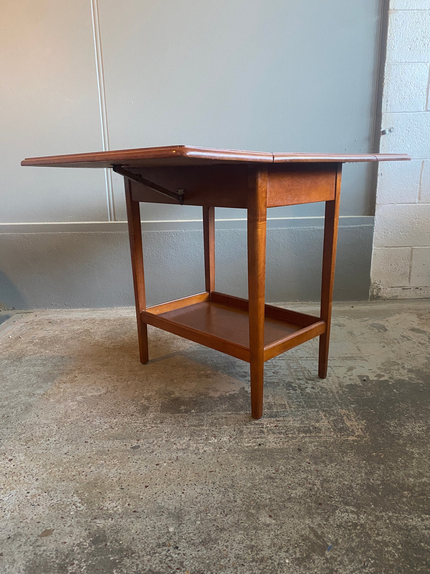 Mid Century Modern Mahogany Drop Leaf Dining Table