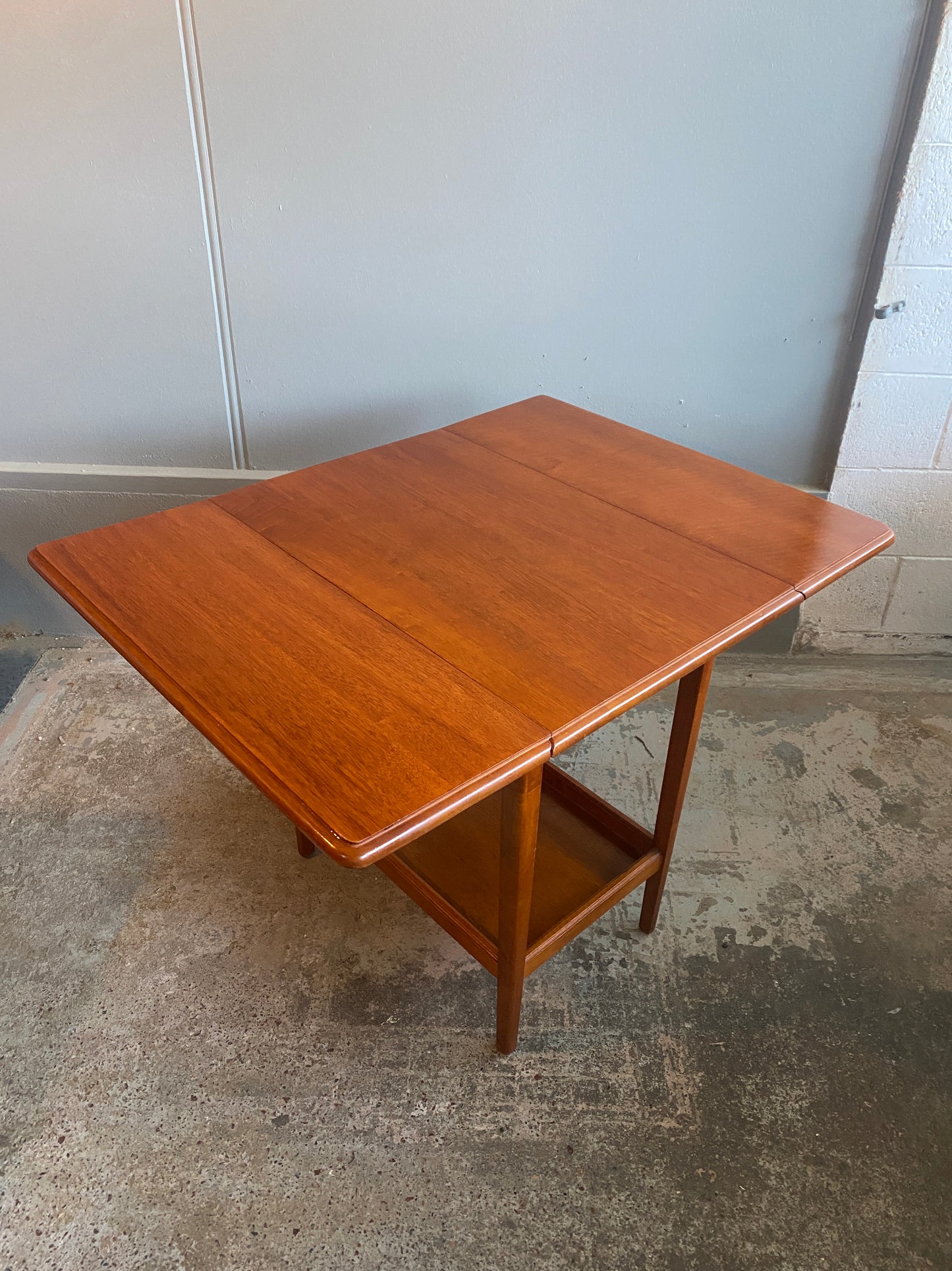 Mid Century Modern Mahogany Drop Leaf Dining Table
