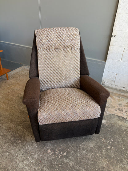 Mid century La-Z-Boy Style Recliner