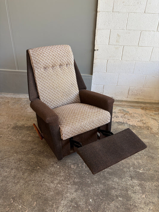 Mid century La-Z-Boy Style Recliner