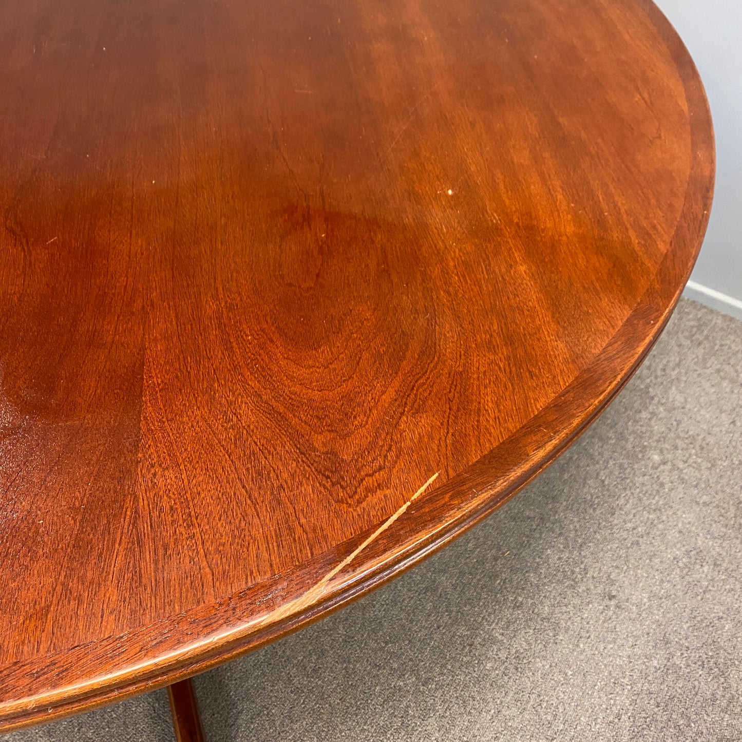 RETRO/MCM Mahogany Dining Table