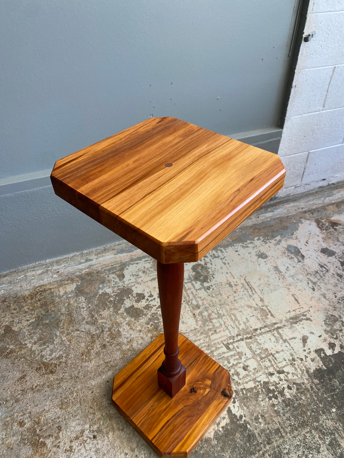 Customized Plot Stand Reclaimed Custom Rimu Plant Stand – Plots & Pickles