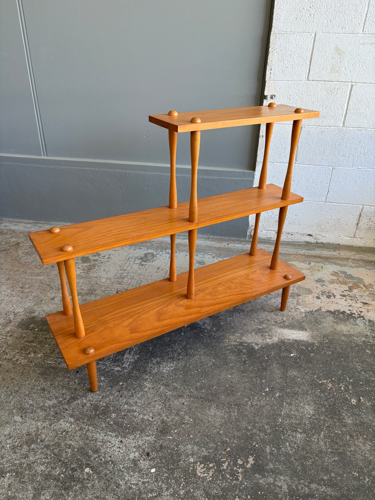 Retro Three-tier Wooden Whatnot