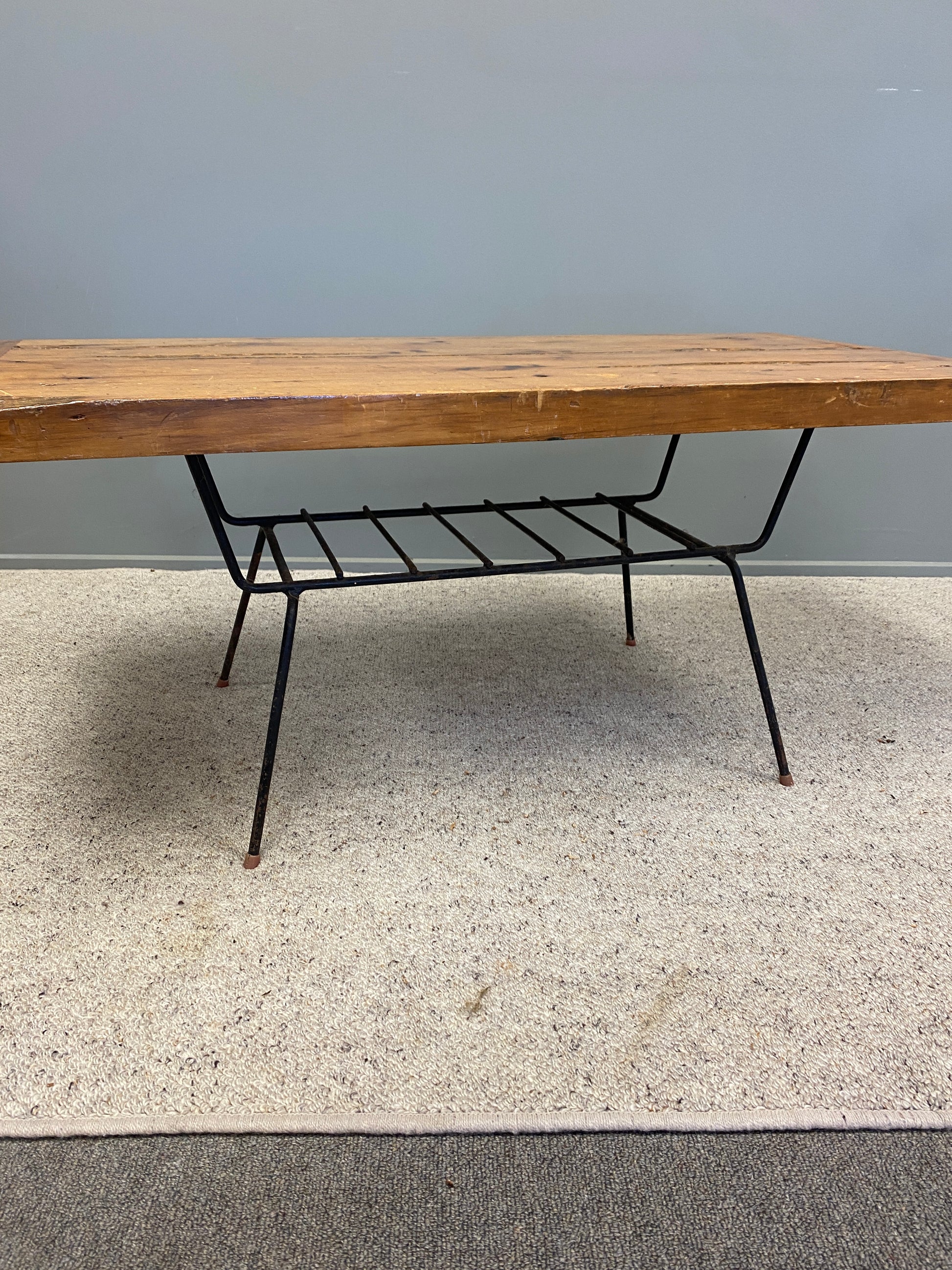 Table Scatch Scratch-built Retro Rustic Coffee Table – Plots & Pickles