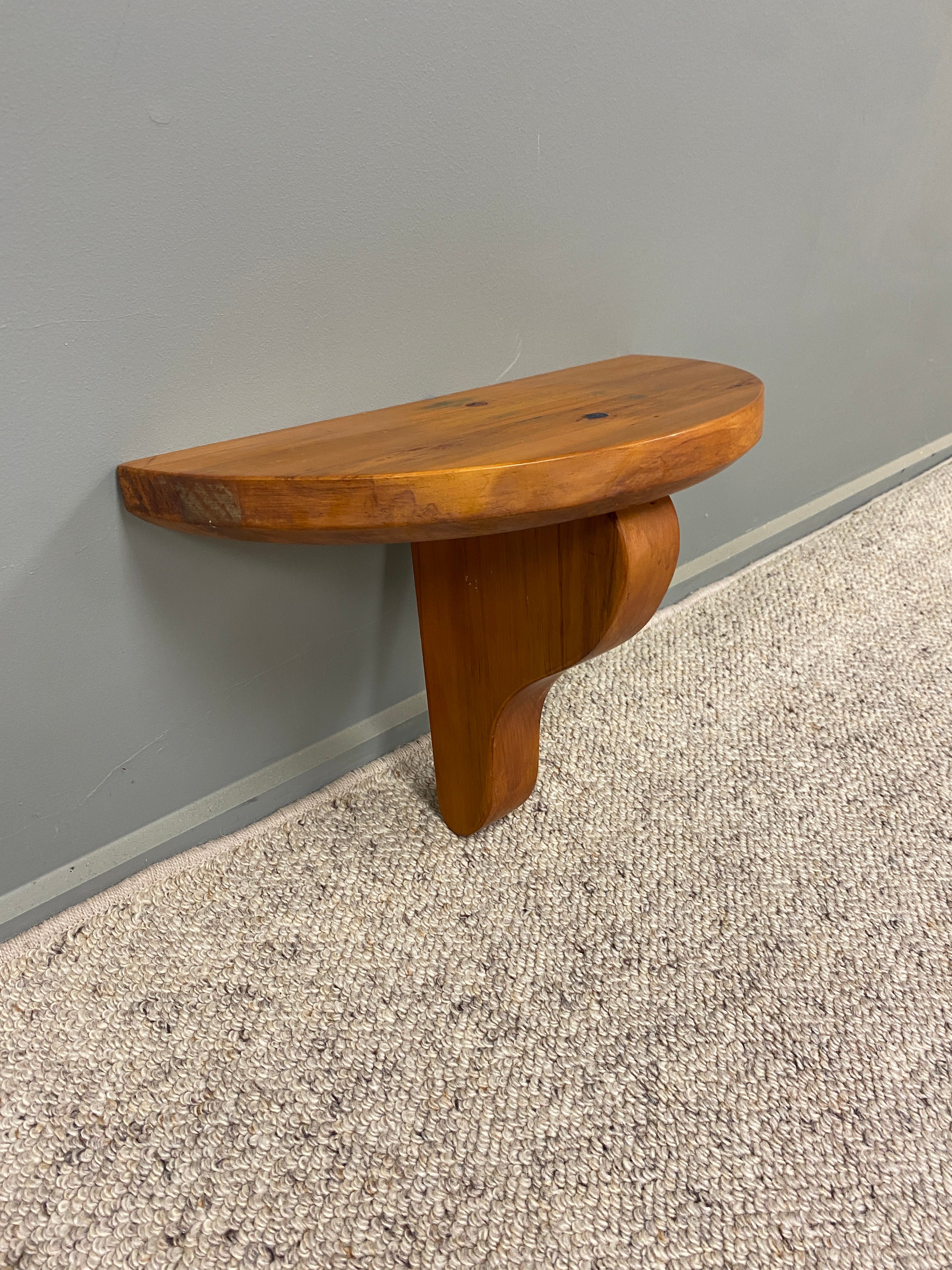 Scratch built Solid Rimu Decorative Shelf - Bevelled – Plots & Pickles