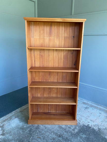 Solid Rimu Large Bookshelf