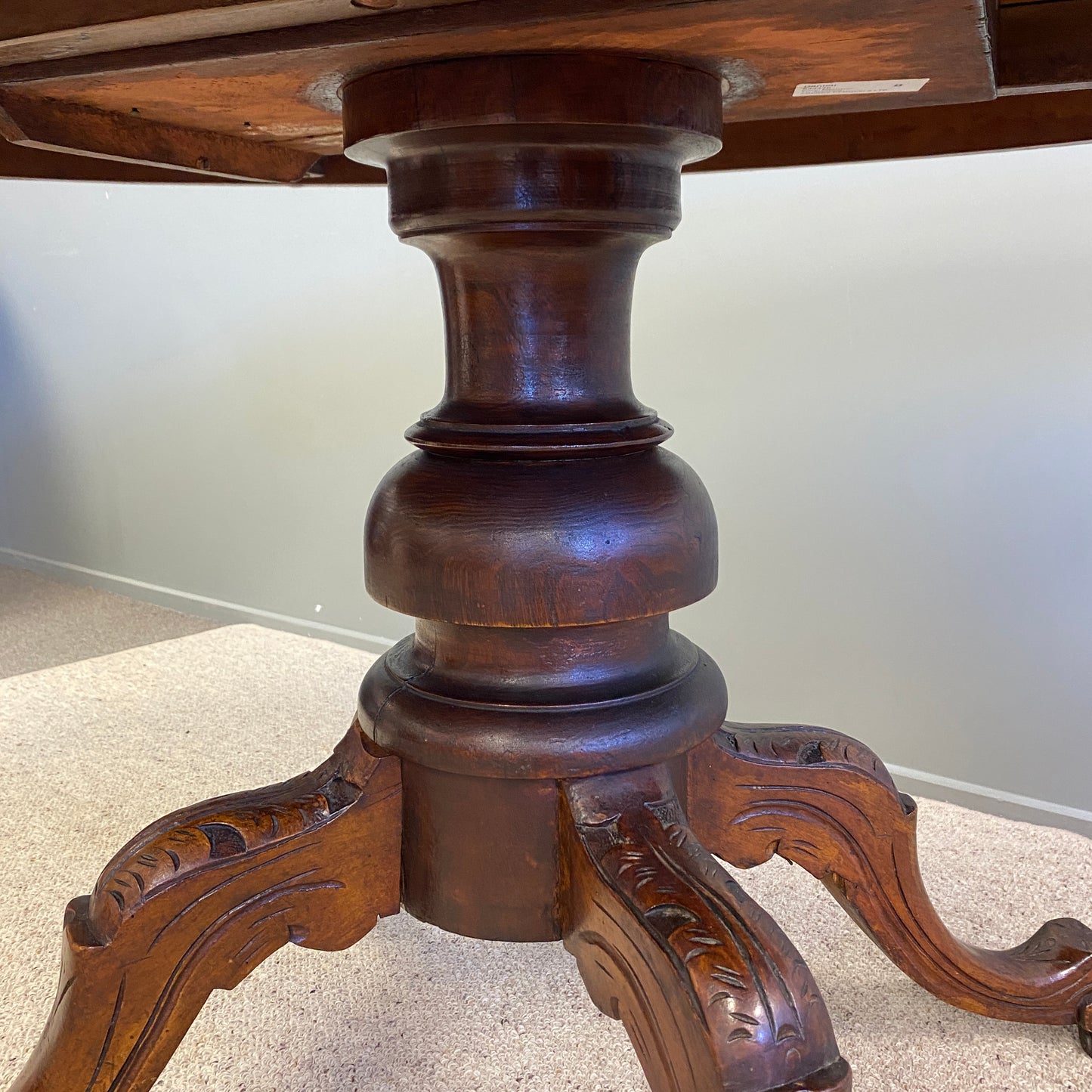 Victorian Inlaid Mahogany Loo Table (Tilts)