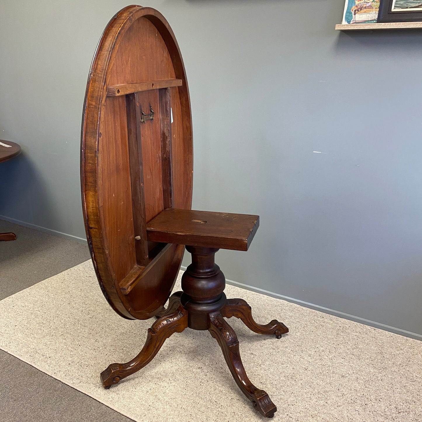 Victorian Inlaid Mahogany Loo Table (Tilts)