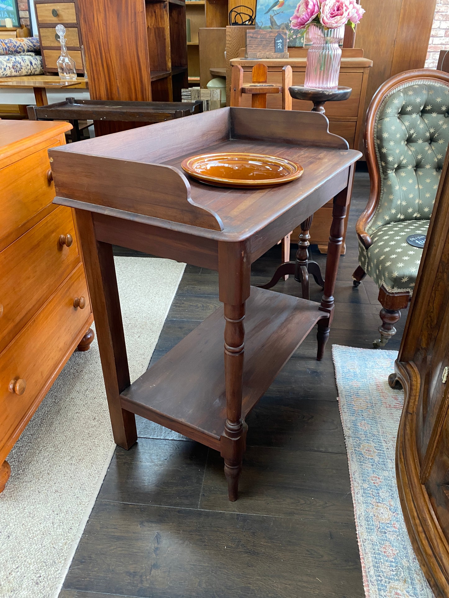Victorian Mahogany Vanity