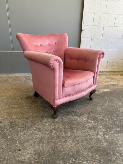 Vintage Button - Tufted Armchair in Pink Velvet