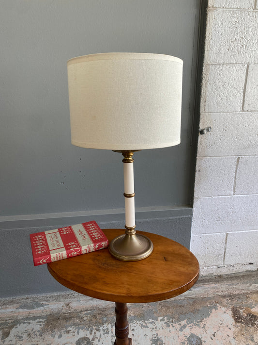 Vintage English Brass & Tole Table Lamp (2/2)