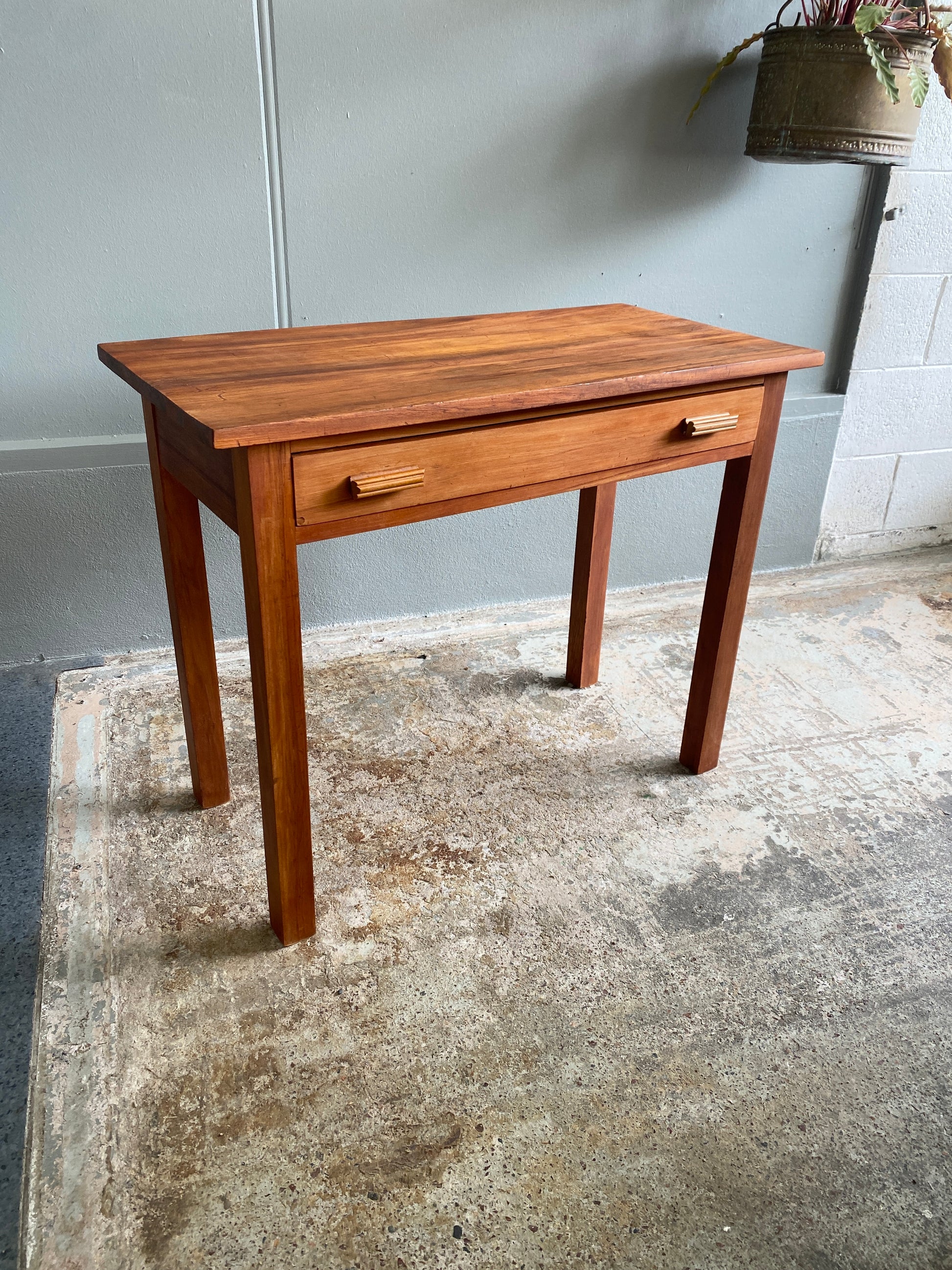 Vintage Handmade Rimu Hall Table – Plots & Pickles