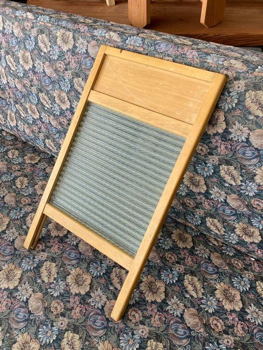 Vintage Kauri Ripple Glass Washboard