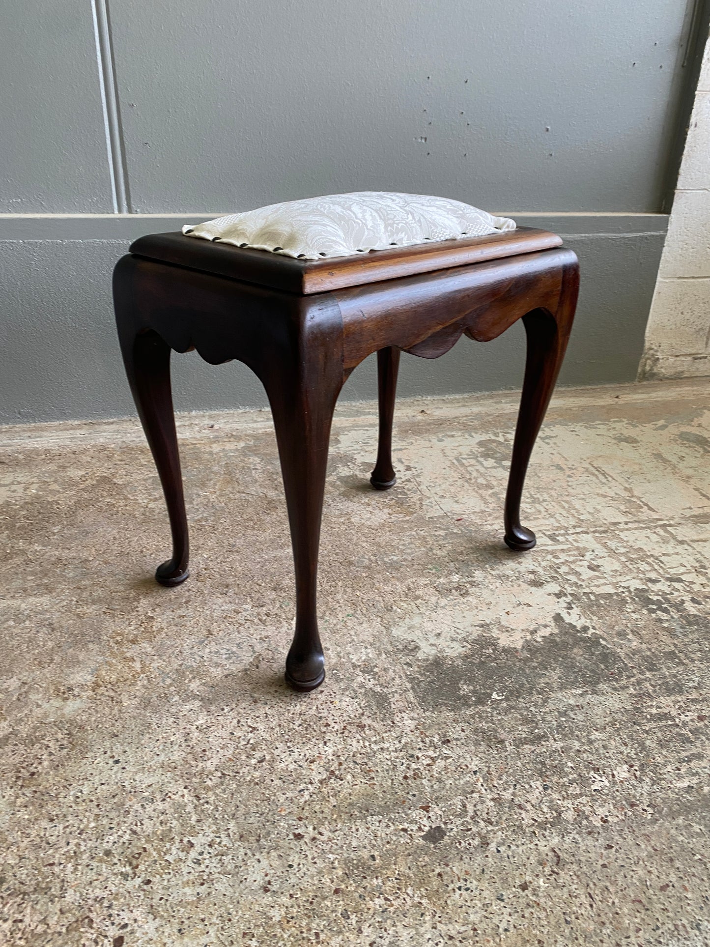 Vintage Mahogany Queen Anne Style Stool