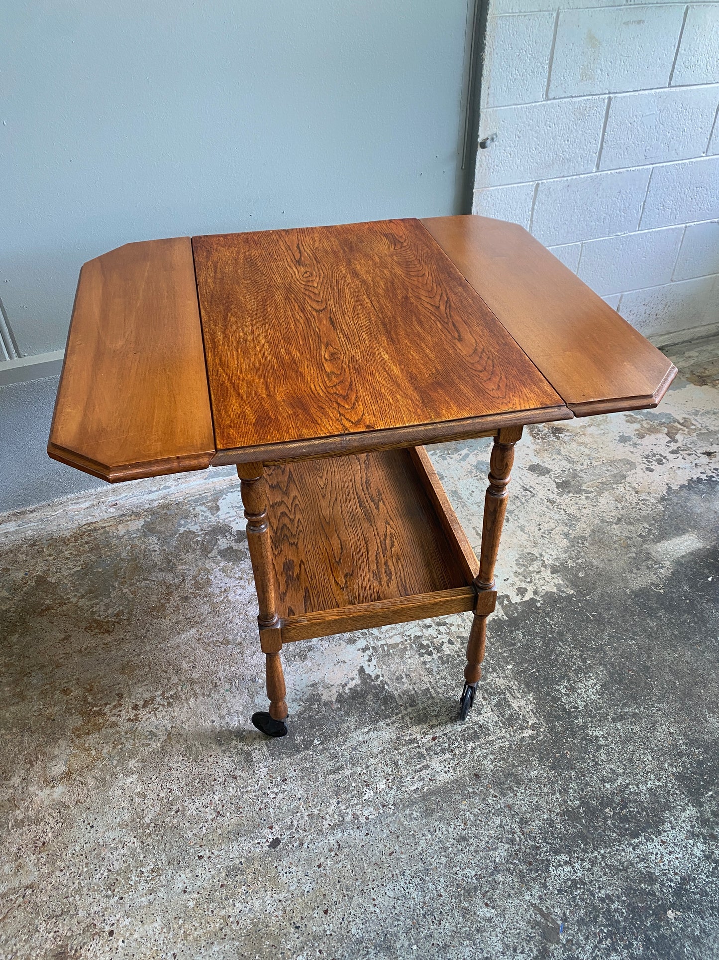 Vintage Oak Drop-leaf Tea Trolley Table