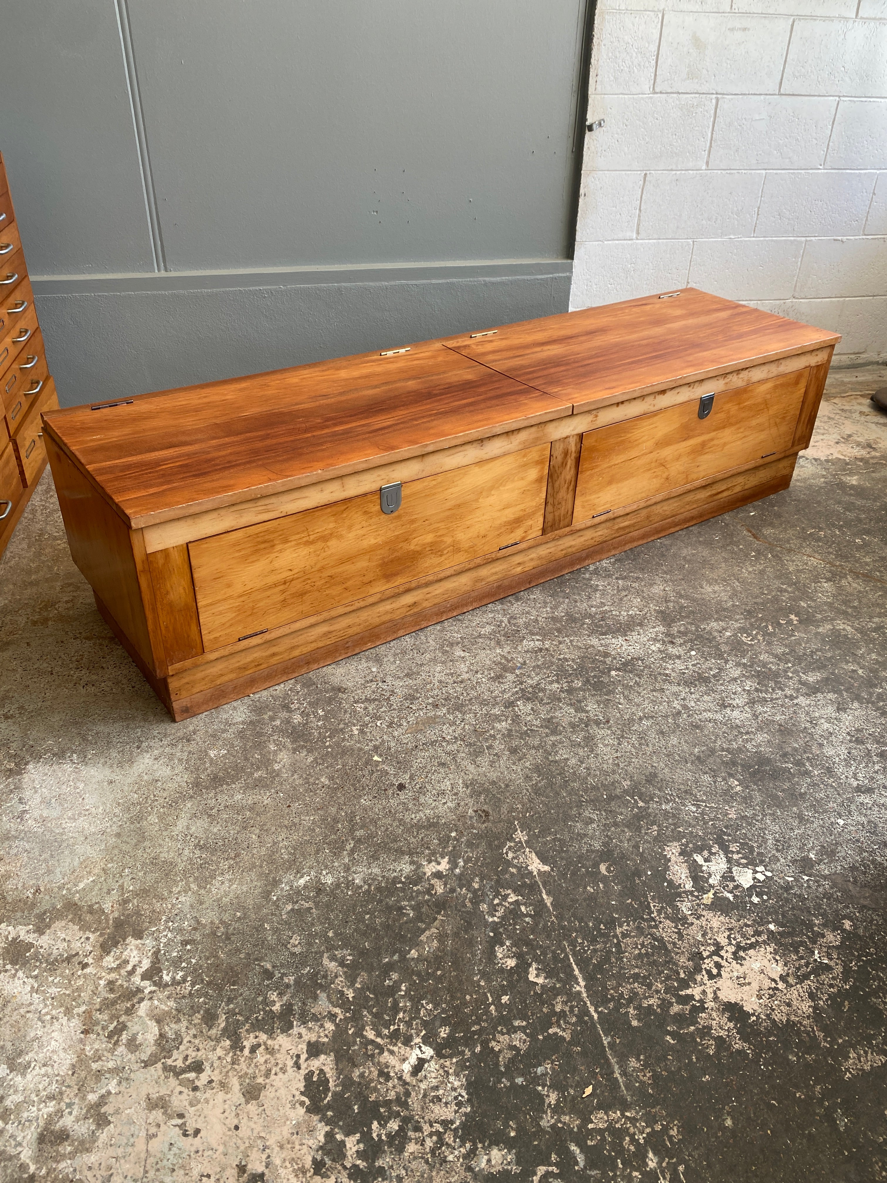 Vintage Reclaimed Rimu Bench & Shoe Storage Box – Plots & Pickles