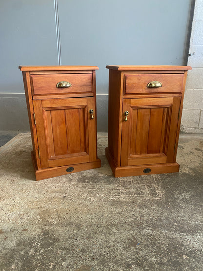Vintage Solid Rimu Bedside Tables Pair