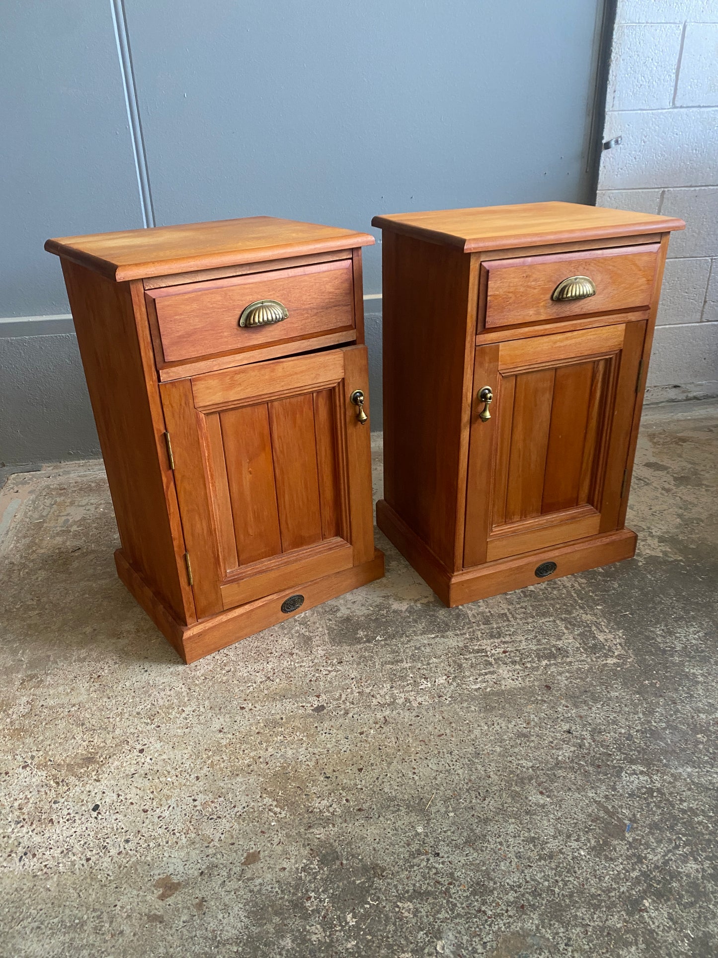 Vintage Solid Rimu Bedside Tables Pair