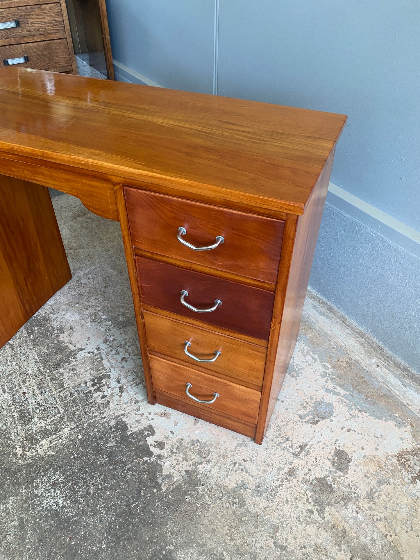 Vintage Solid Rimu Slender Desk